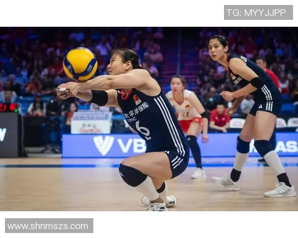 中国与波兰首节较量精彩纷呈双方争夺激烈展现实力对决 中国与波兰首节较量精彩纷呈双方争夺激烈展现实力对决