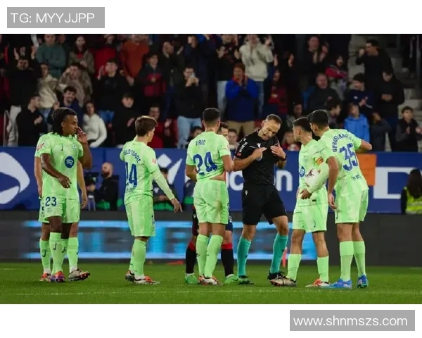 塞尔塔与巴萨精彩对决集锦回顾赛场瞬间尽显足球魅力与激情 塞尔塔与巴萨精彩对决集锦回顾赛场瞬间尽显足球魅力与激情