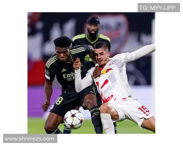 拉素与拿玻里激战正酣谁能在意甲赛季中笑到最后 拉素与拿玻里激战正酣谁能在意甲赛季中笑到最后