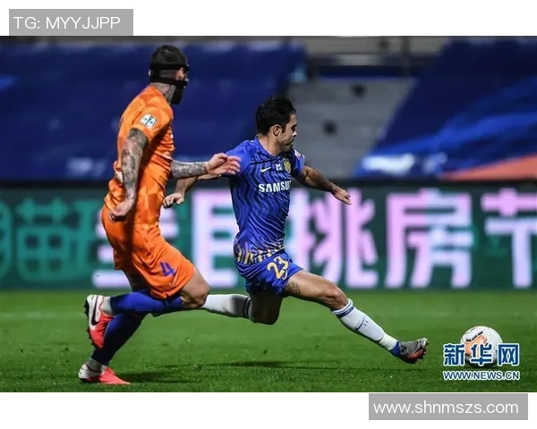 江苏苏宁迎战鲁能泰山争夺中超积分榜关键战役 江苏苏宁迎战鲁能泰山争夺中超积分榜关键战役